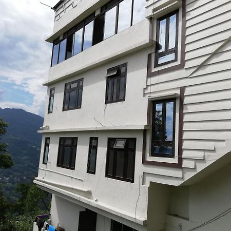 Hotel Shivalik Retreat Гангток Экстерьер фото