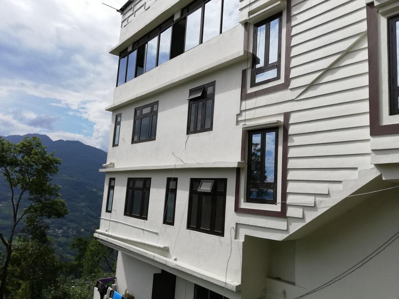 Hotel Shivalik Retreat Гангток Экстерьер фото